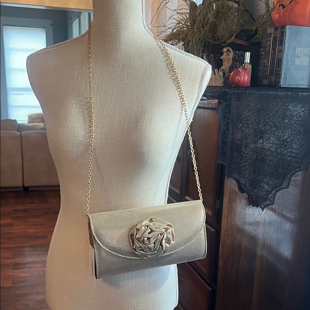 Elegant Beige Clutch with Gold Chain